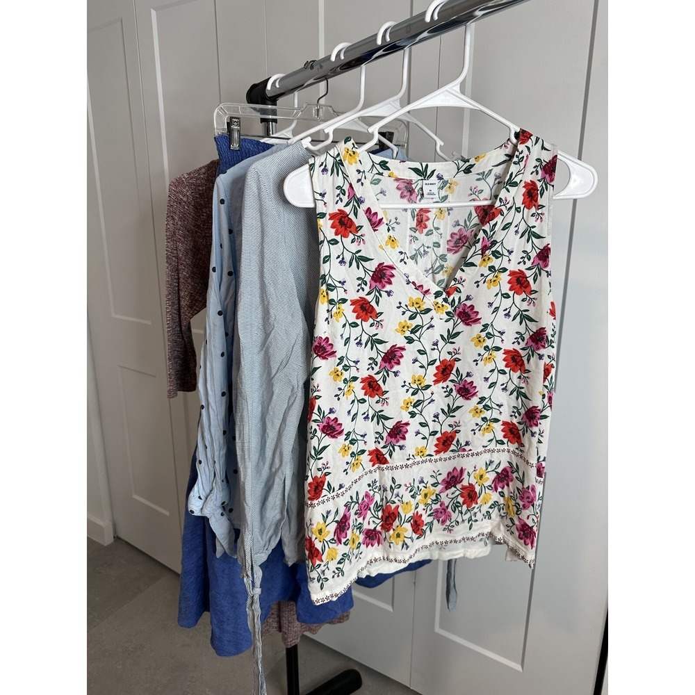 set of 5 pieces,blouses, dresses, multi-brand, multi-colored. size M. (C79)